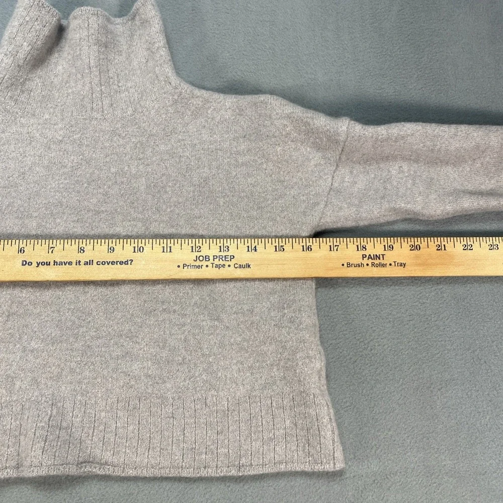 Rachel Zoe Women's Small Cropped Turtleneck Sweater 100% Extrafine Merino Wool